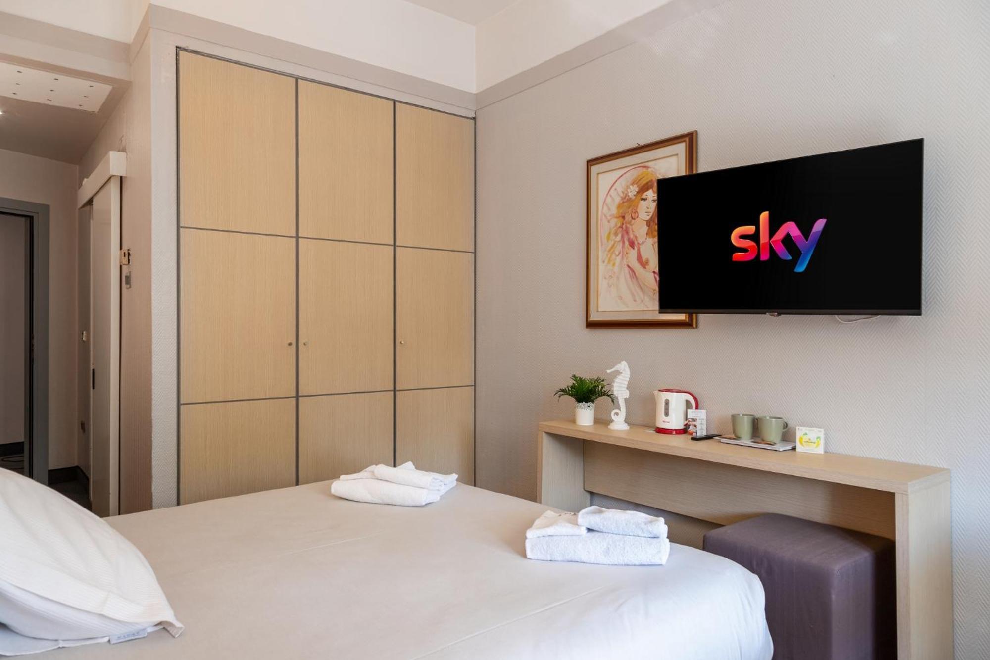 Hotel Augustus Fano Dış mekan fotoğraf