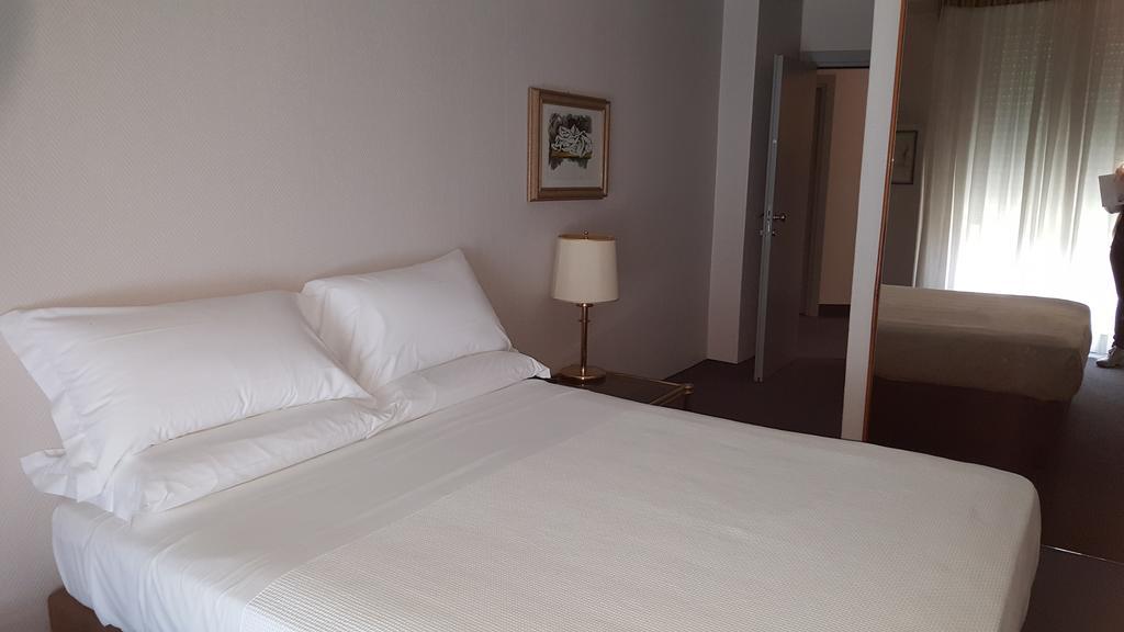 Hotel Augustus Fano Dış mekan fotoğraf