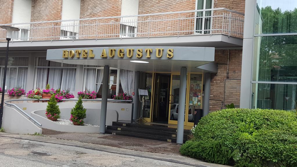 Hotel Augustus Fano Dış mekan fotoğraf